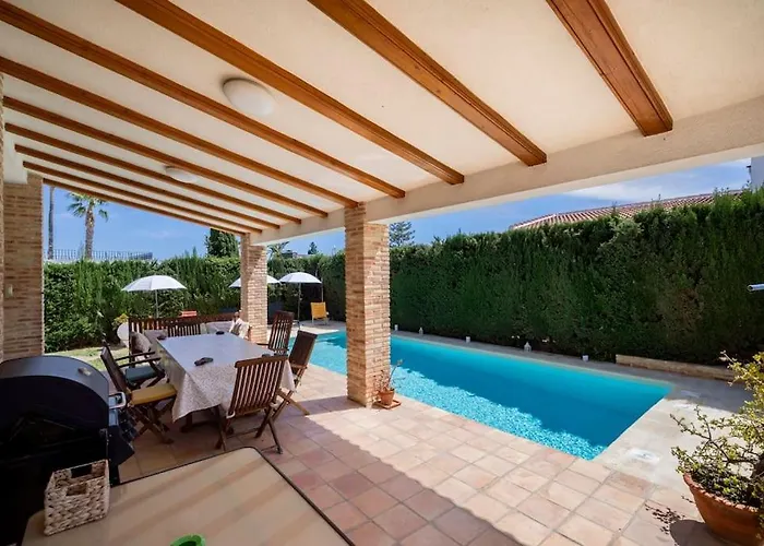Balcones Villa